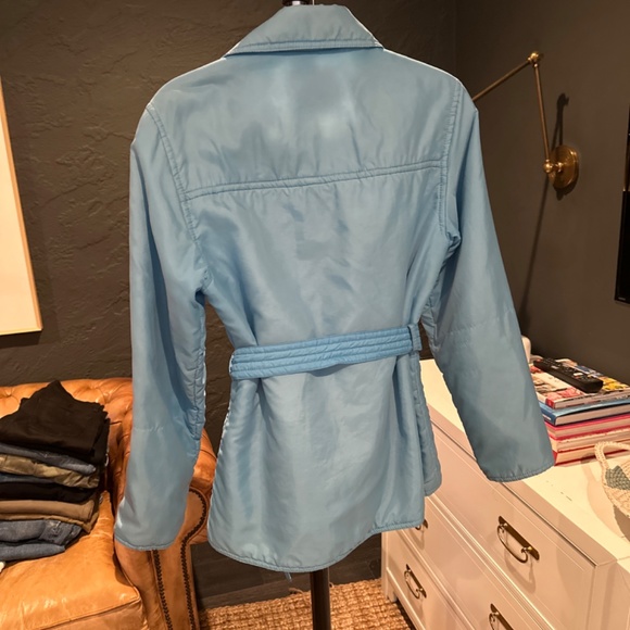 Vintage powder blue belted nylon ski jacket - Picture 5 of 8